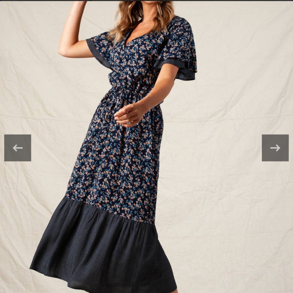 Navy Blue Floral Maxi‎ Dress